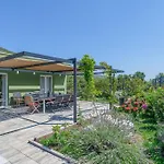 Gariful Sleeps 8 With Pool & Pet Friendly فيلة *