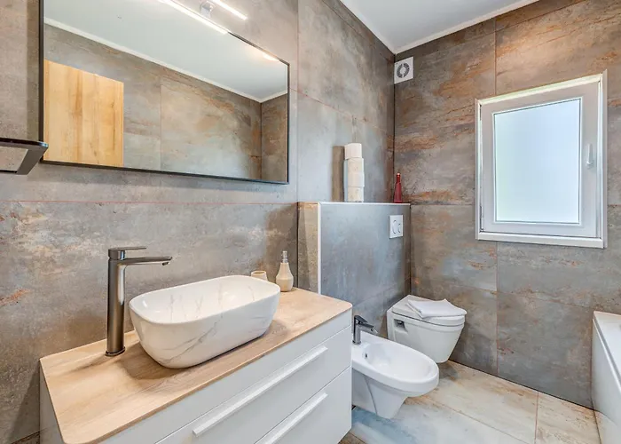 Gariful Sleeps 8 With Pool & Pet Friendly فيلة