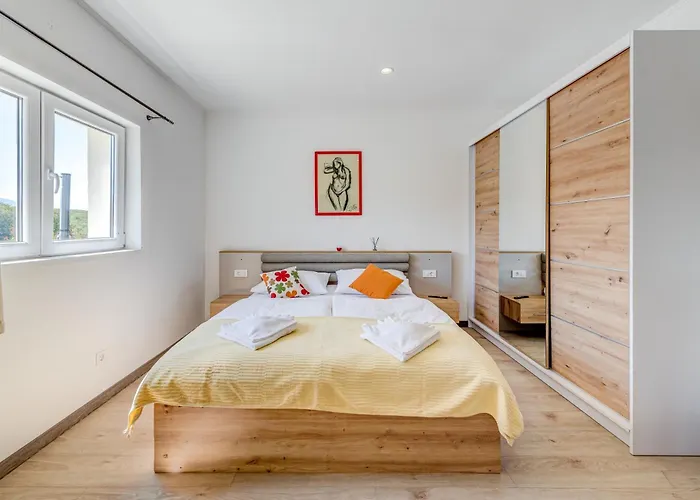 Vila Gariful Sleeps 8 With Pool & Pet Friendly Krstatice